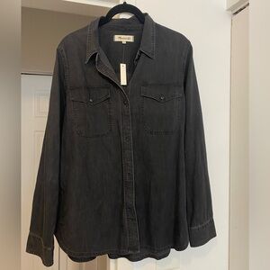 Madewell denim button-up shirt in lunar wash